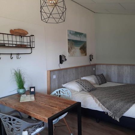 Beach Lodges Oostvoorne Eksteriør billede